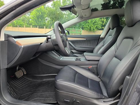 Used 2023 Tesla Model 3 Standard Range RWD image 9