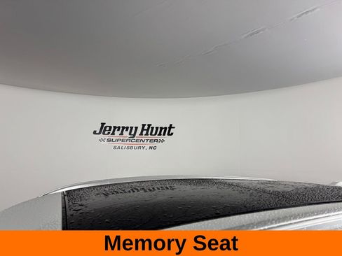 Used 2025 BMW X1 xDrive28i image 14