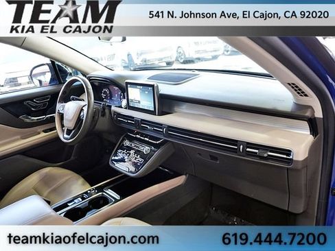 Used 2020 Lincoln Corsair FWD w/ Convenience Package image 11