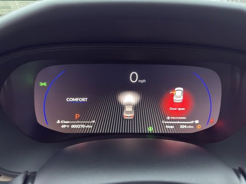 Certified 2025 Acura TLX w/ Technology Package image 23