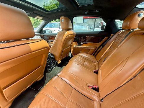 Used 2012 Jaguar XJ RWD image 35