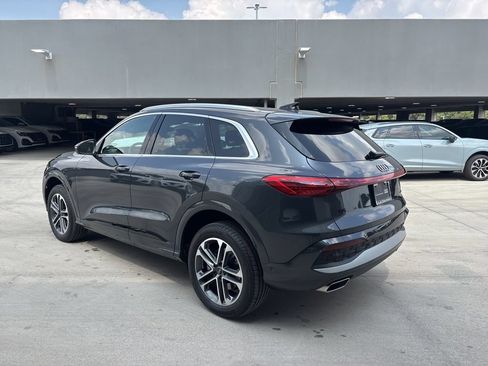 Certified 2025 Audi Q5 Premium w/ Convenience Package AWD/4WD image 8