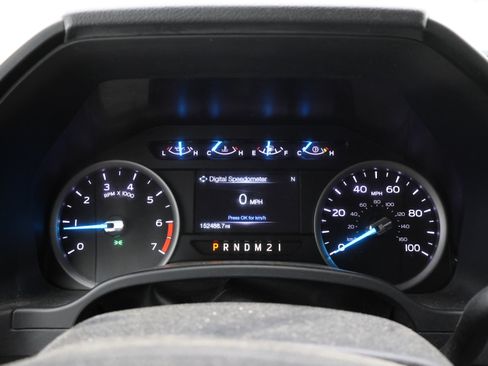 Used 2017 Ford F250 XLT w/ XLT Premium Package AWD/4WD image 10