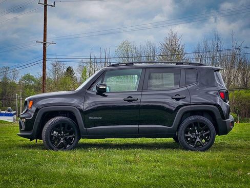 Used 2022 Jeep Renegade Altitude w/ Convenience Group AWD/4WD image 6