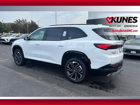 New 2026 Buick Enclave Sport Touring w/ LPO, Floor Liner Package image 7