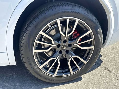 Used 2023 Maserati Grecale Modena AWD/4WD image 12