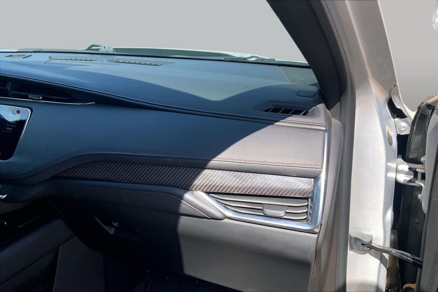 Used 2019 Cadillac XT4 Sport AWD/4WD image 19