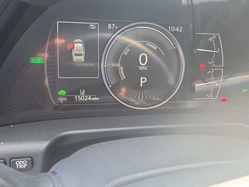 Used 2025 Lexus ES 300h F Sport w/ Accessory Package (Z2) FWD image 3