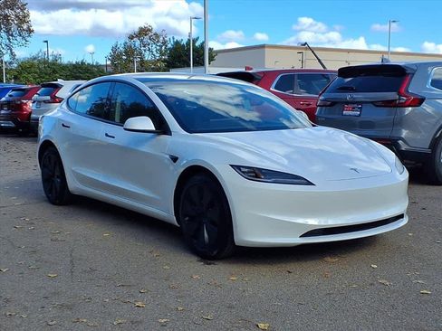 Used 2025 Tesla Model 3 Long Range image 3