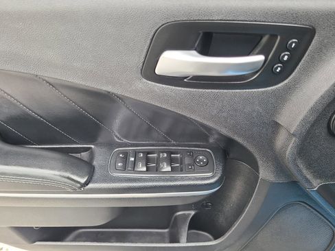 Used 2016 Dodge Charger R/T w/ Plus Group RWD image 10