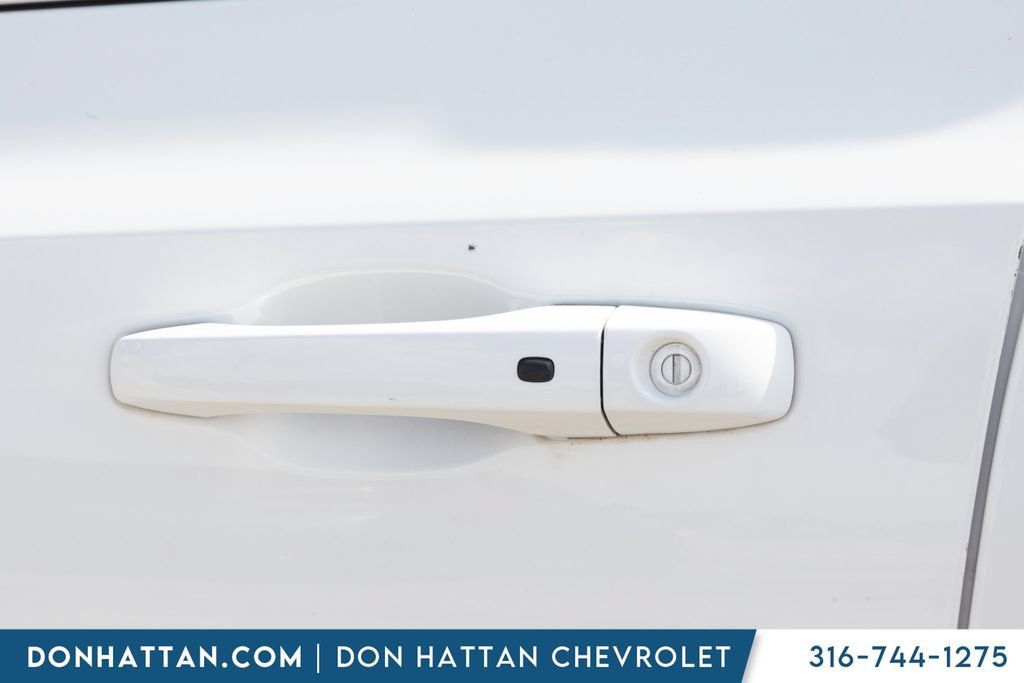 Used 2020 Chrysler 300 Touring w/ Driver Convenience Group RWD image 33