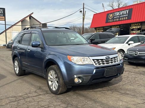 Used 2013 Subaru Forester 2.5X Premium w/ Plus Pkg image 3