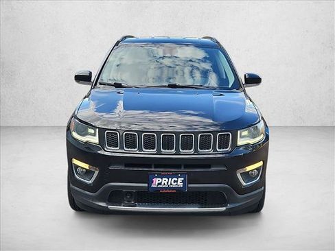 Used 2018 Jeep Compass Limited w/ Navigation Group AWD/4WD image 2