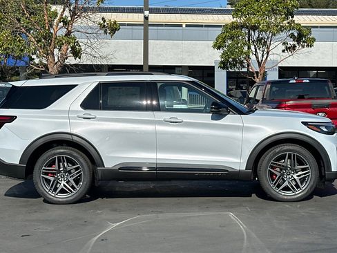 New 2026 Ford Explorer ST w/ Sun And Sound Package image 10