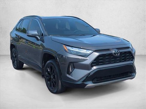 Certified 2025 Toyota RAV4 SE w/ Convenience Package AWD/4WD image 3