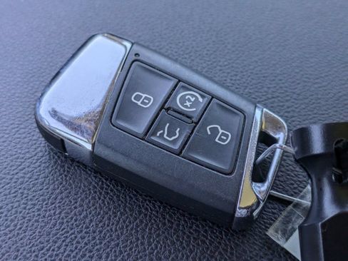Used 2021 Volkswagen Atlas SEL Premium AWD/4WD image 31