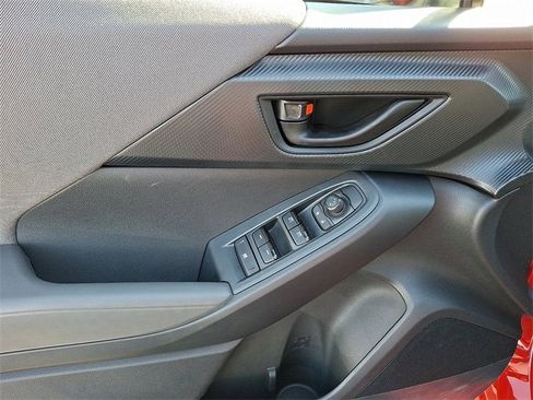 New 2025 Subaru Crosstrek 2.0i image 10
