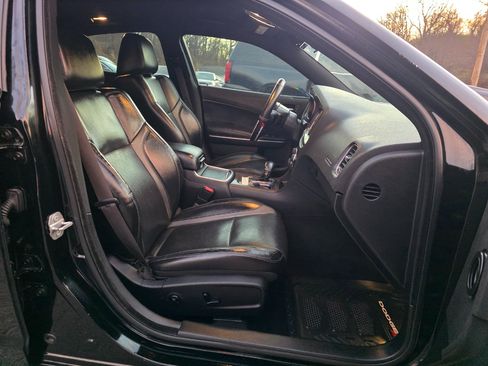 Used 2020 Dodge Charger SXT w/ Leather Interior Group image 14