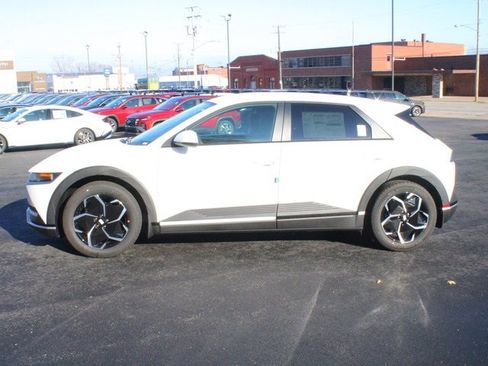 New 2024 Hyundai Ioniq 5 SEL image 4