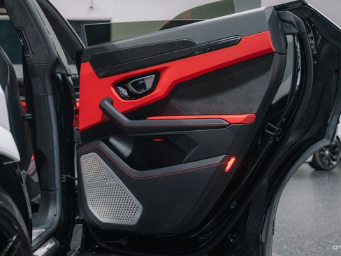 Used 2019 Lamborghini Urus image 34