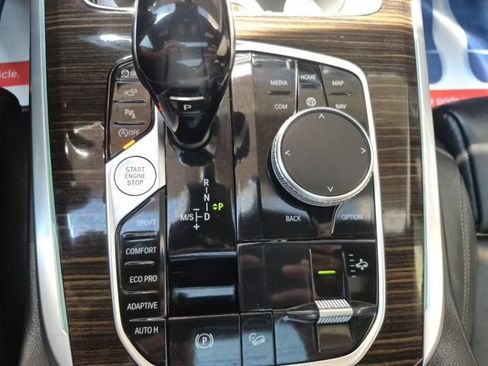 Used 2019 BMW X7 xDrive50i w/ M Sport Package AWD/4WD image 37