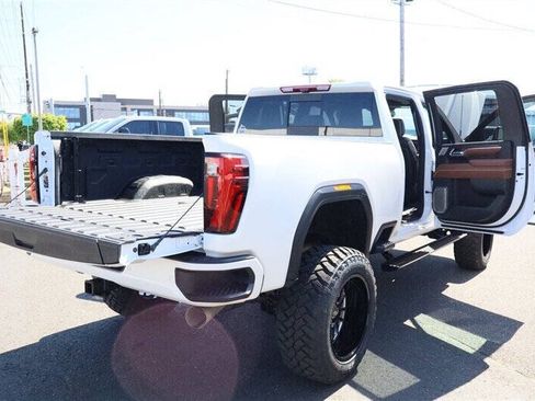 Used 2025 GMC Sierra 3500 Denali Ultimate AWD/4WD image 29