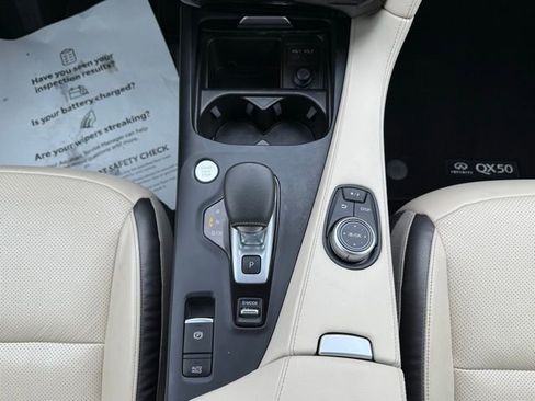 Used 2022 INFINITI QX50 Luxe image 39