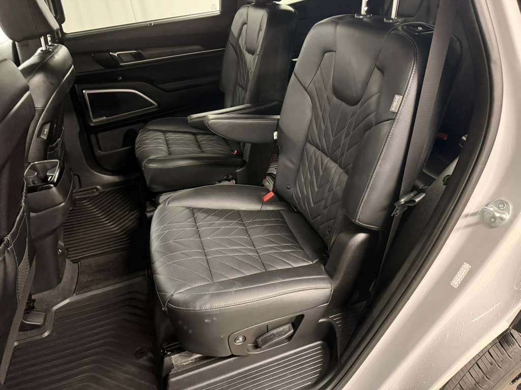 Used 2024 Kia Telluride EX X-Line AWD/4WD image 38