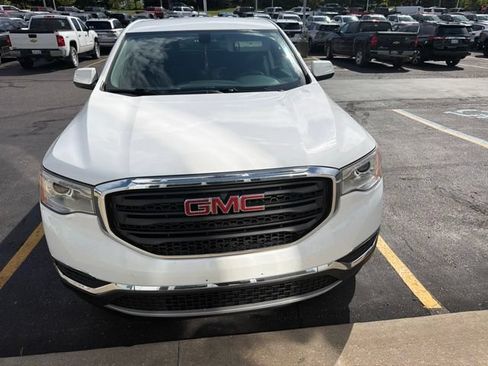 Used 2019 GMC Acadia SLE w/ LPO, Floor Liner Package FWD image 2