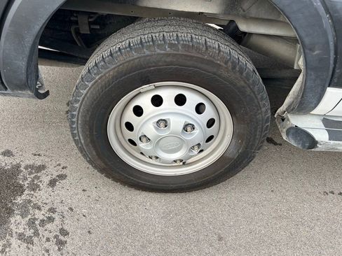 Used 2023 Ford Transit 250 Low Roof AWD w/ Exterior Upgrade Package image 11