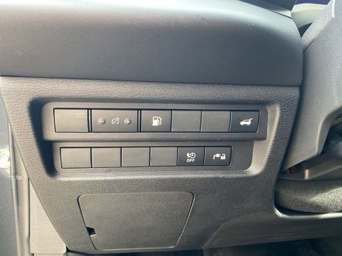 New 2025 Mitsubishi Outlander SE image 19