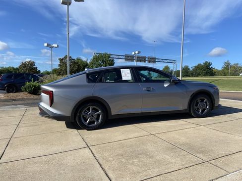 Used 2025 Kia K4 FWD image 12