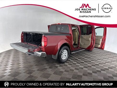 Used 2018 Nissan Frontier SV image 14