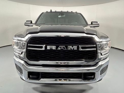 Used 2022 RAM 3500 Tradesman image 2