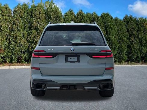Used 2024 BMW X7 xDrive40i w/ M Sport Package AWD/4WD image 5