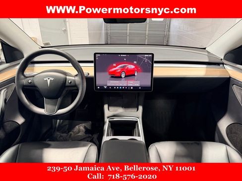 Used 2022 Tesla Model Y Long Range image 17