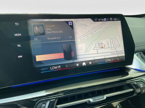 Certified 2025 BMW X1 xDrive28i w/ Technology Package image 17