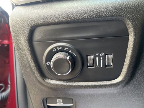 Used 2024 Jeep Grand Cherokee L Laredo w/ Luxury Tech Group I AWD/4WD image 27