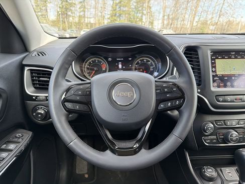 Used 2023 Jeep Cherokee Altitude Lux AWD/4WD image 14