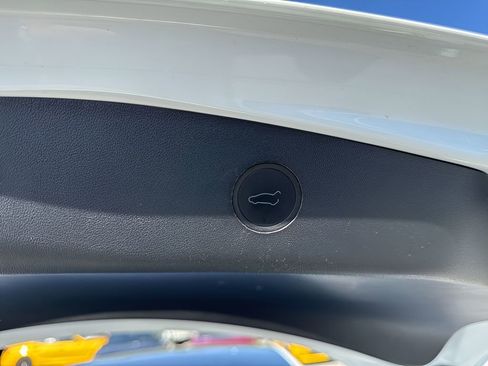 Used 2023 Tesla Model 3 Standard Range RWD image 31