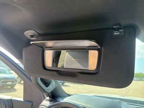 Used 2021 Chevrolet Silverado 1500 High Country w/ Technology Package image 38