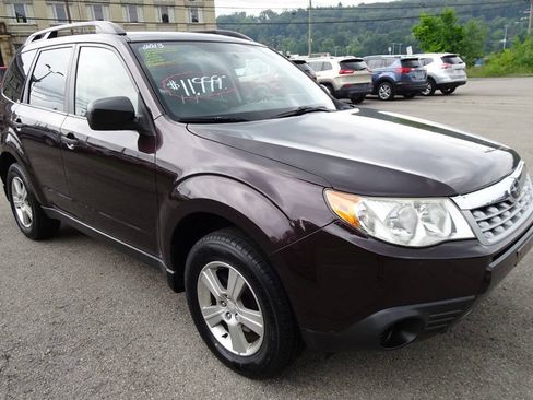 Used 2013 Subaru Forester 2.5X w/ Alloy Wheel Pkg AWD/4WD image 4