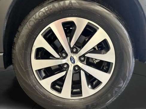 Used 2024 Subaru Outback Premium image 21