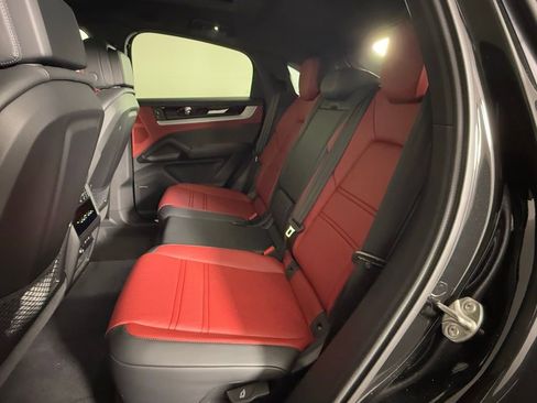 New 2026 Porsche Cayenne Coupe image 24