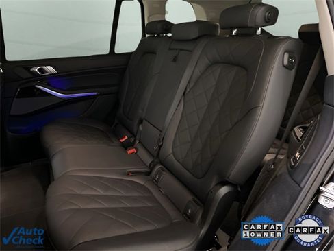 Used 2024 BMW X7 xDrive40i w/ Premium Package image 59