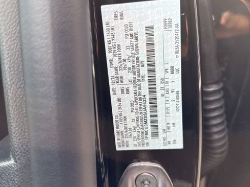 New 2025 Ford Escape ST-Line w/ Equipment Group 301A image 38