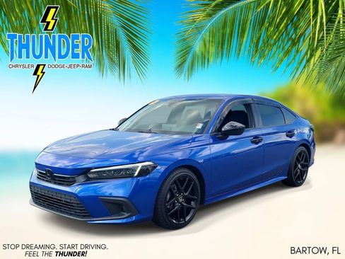 Used 2024 Honda Civic Sport image 2