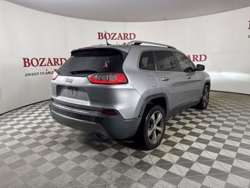 Used 2019 Jeep Cherokee Limited w/ Technology Group image 8