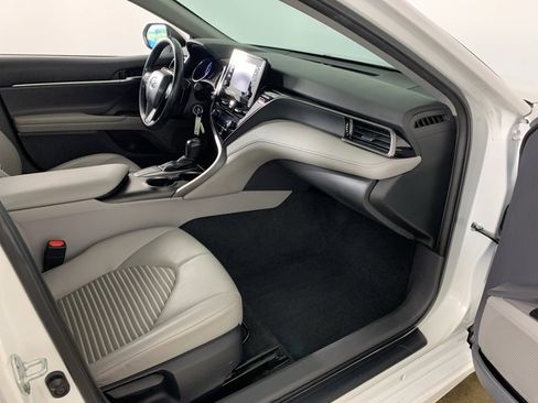 Used 2023 Toyota Camry SE image 22