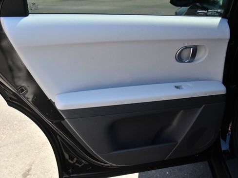 Used 2024 Hyundai Ioniq 5 SEL RWD image 37